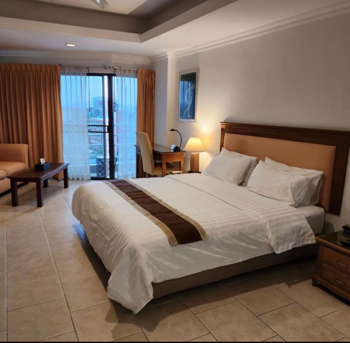 Jomtien View Talay Studio Apartments Luaran gambar